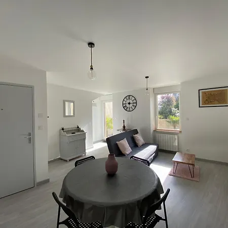 Apartment De La Poste Saint-Pol-de-Leon